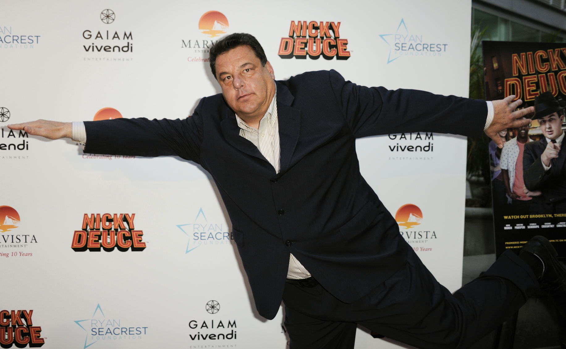 Steve Schirripa